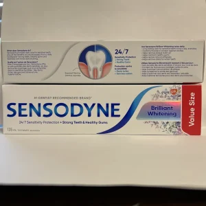 Kem Đánh Răng Sensodyne Whitening Sensitivity Protection